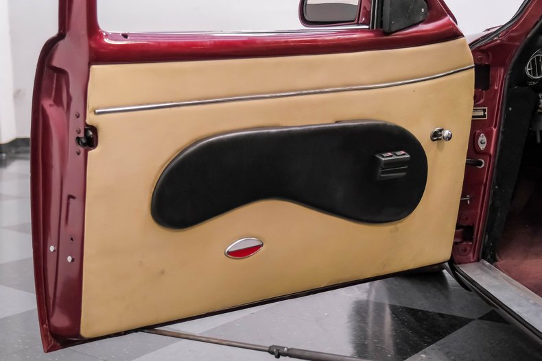 Unknown-Champion-1953-Candy-Red-Metallic-Tan-48