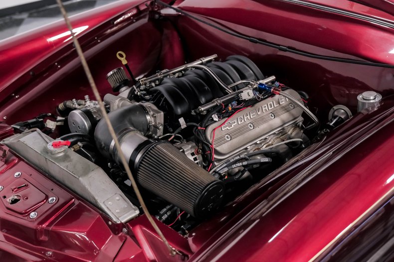 Unknown-Champion-1953-Candy-Red-Metallic-Tan-8
