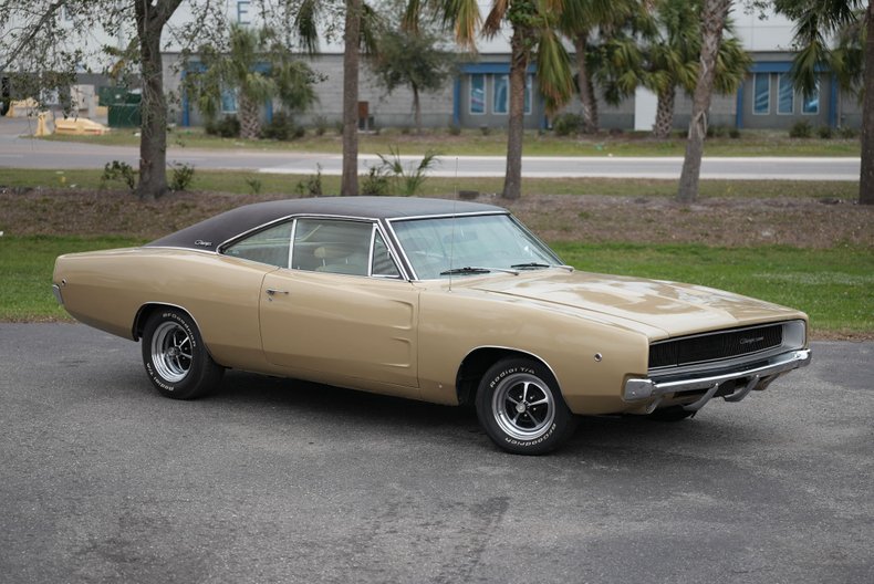 Unknown-Charger-1968-Medium-Gold-Gold-4
