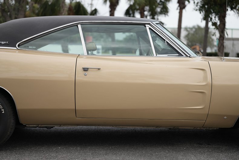 Unknown-Charger-1968-Medium-Gold-Gold-5