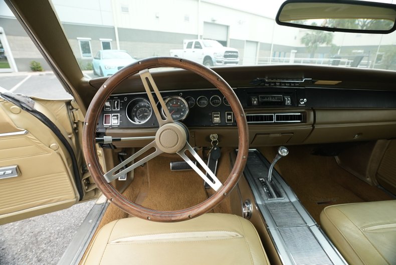 Unknown-Charger-1968-Medium-Gold-Gold-7