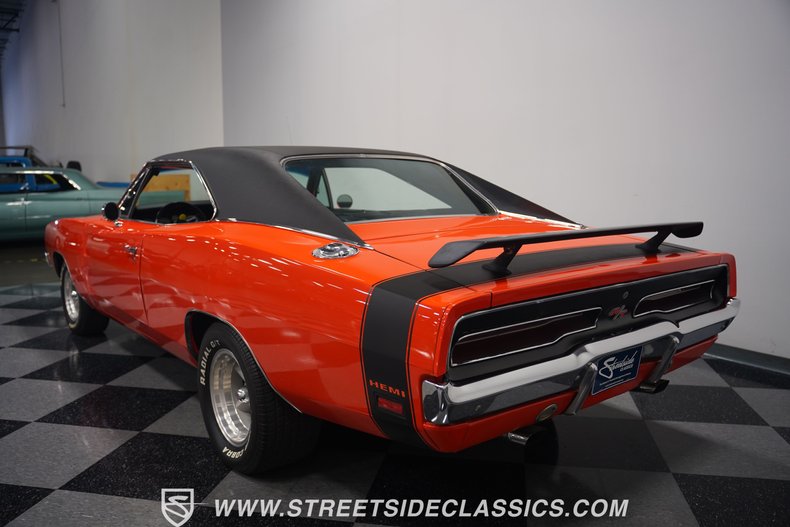 Unknown-Charger-1969-Hemi-Orange-Black-28