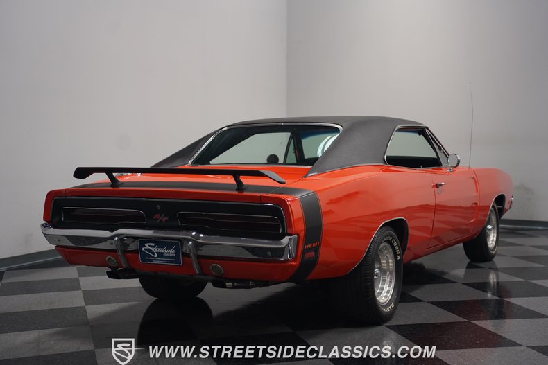 Unknown-Charger-1969-Hemi-Orange-Black-30