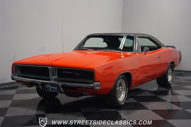 Unknown-Charger-1969-Hemi-Orange-Black-4