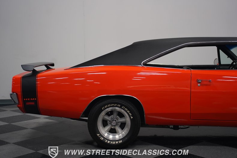 Unknown-Charger-1969-Hemi-Orange-Black-42