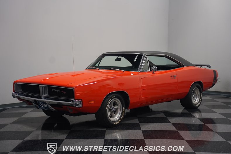 Unknown-Charger-1969-Hemi-Orange-Black-5