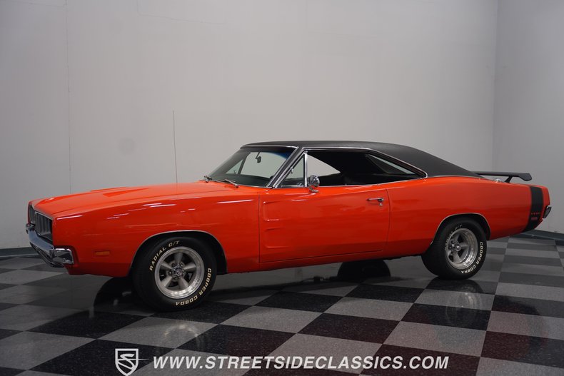 Unknown-Charger-1969-Hemi-Orange-Black-6
