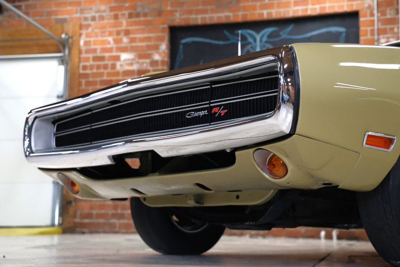 Unknown-Charger-1970-Gold-Black-22