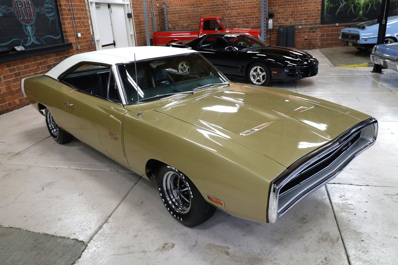 Unknown-Charger-1970-Gold-Black-23