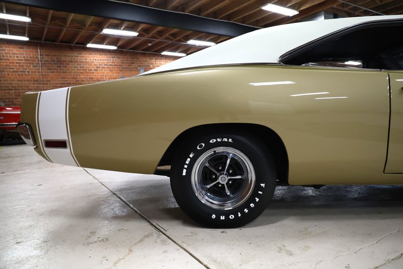 Unknown-Charger-1970-Gold-Black-34