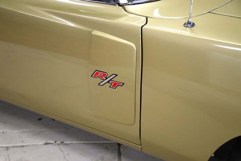 Unknown-Charger-1970-Gold-Black-37
