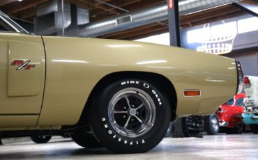 Unknown-Charger-1970-Gold-Black-44