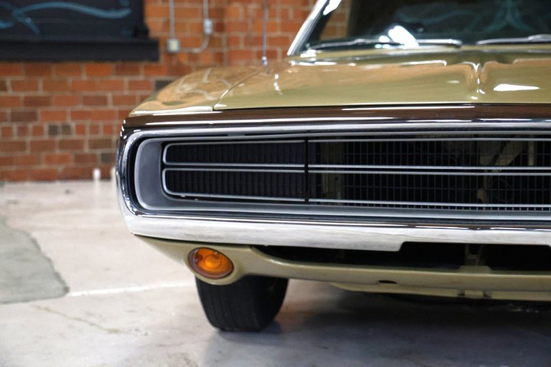 Unknown-Charger-1970-Gold-Black-5