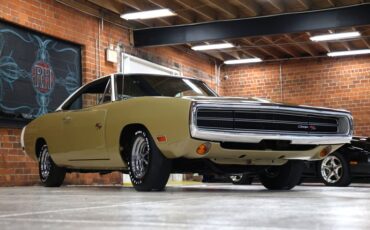 Unknown-Charger-1970-Gold-Black-7