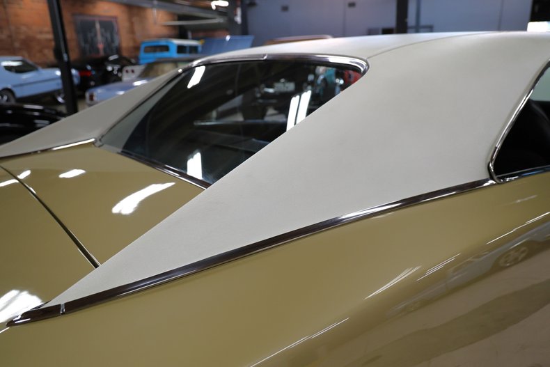 Unknown-Charger-1970-Gold-Black-8