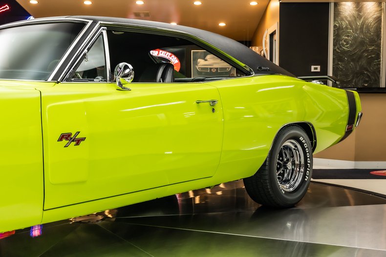 Unknown-Charger-1970-Limelight-Black-37