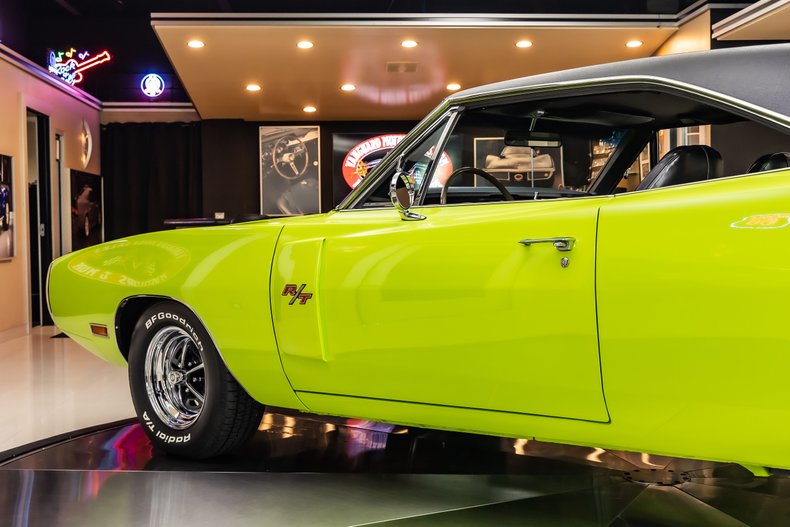 Unknown-Charger-1970-Limelight-Black-39