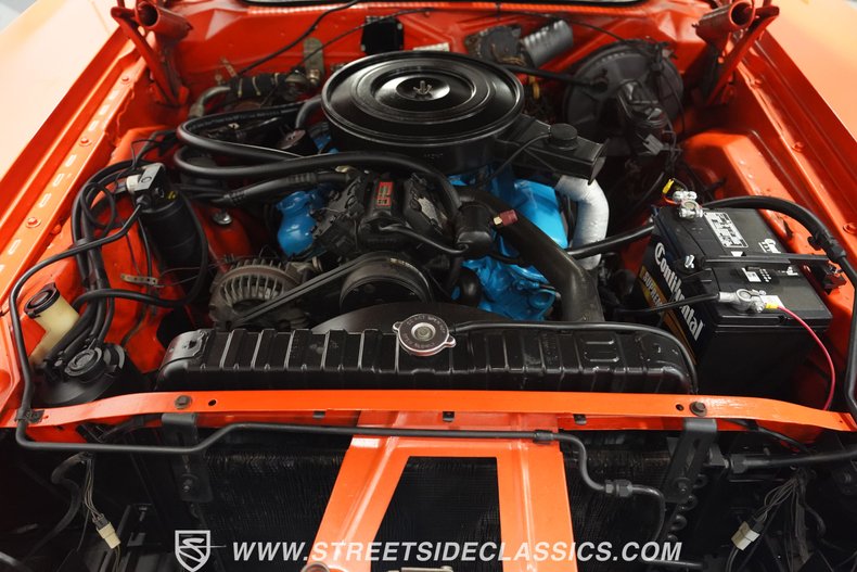 Unknown-Charger-1972-Hemi-Orange-Dover-White-2