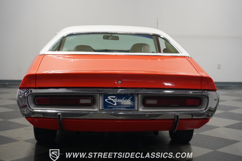 Unknown-Charger-1972-Hemi-Orange-Dover-White-23