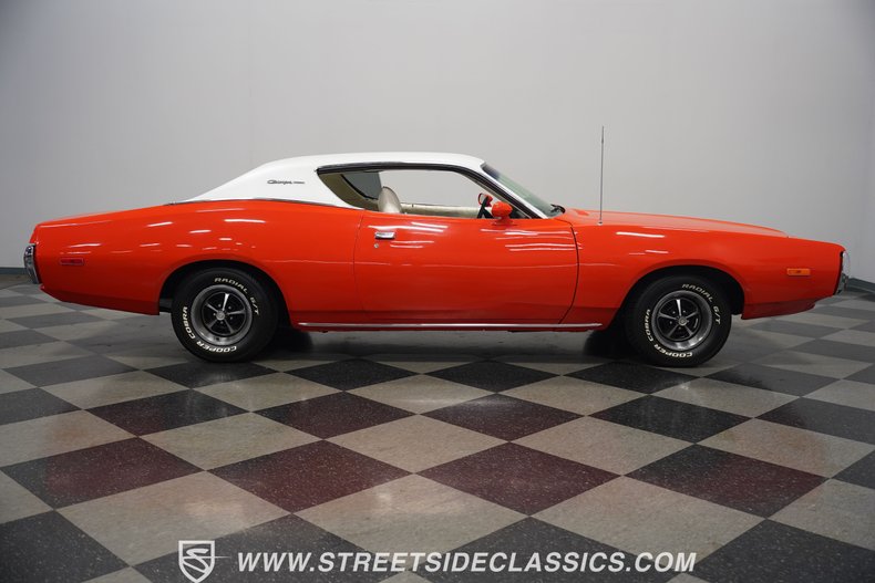 Unknown-Charger-1972-Hemi-Orange-Dover-White-27