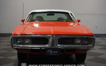 Unknown-Charger-1972-Hemi-Orange-Dover-White-3