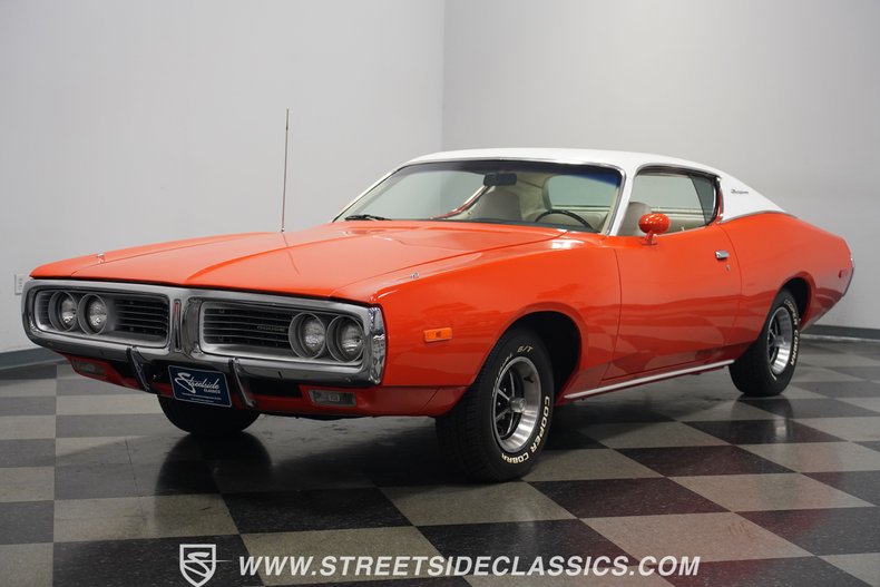 Unknown-Charger-1972-Hemi-Orange-Dover-White-4