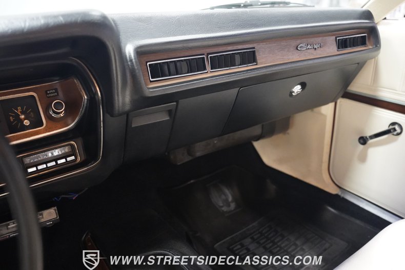 Unknown-Charger-1972-Hemi-Orange-Dover-White-6