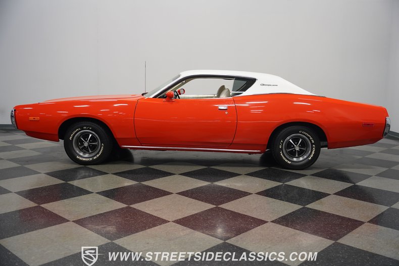 Unknown-Charger-1972-Hemi-Orange-Dover-White