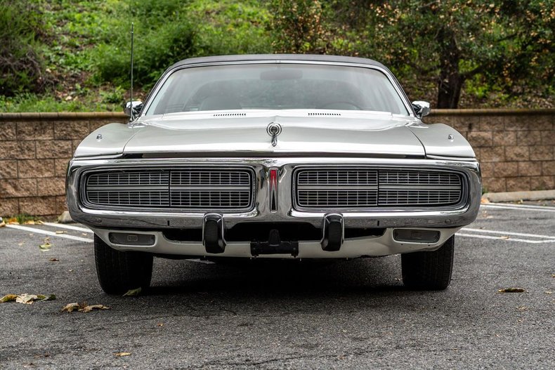 Unknown-Charger-1973-White-Black-1