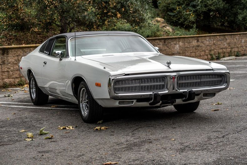 Unknown-Charger-1973-White-Black-3