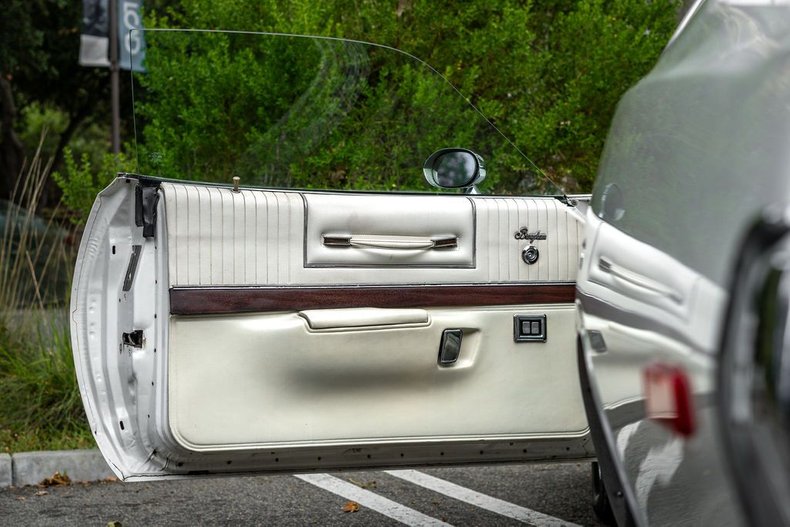 Unknown-Charger-1973-White-Black-36