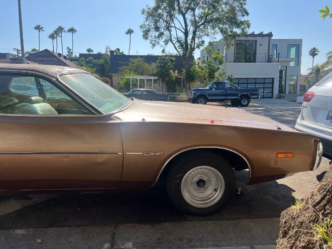 Unknown-Charger-1974-12