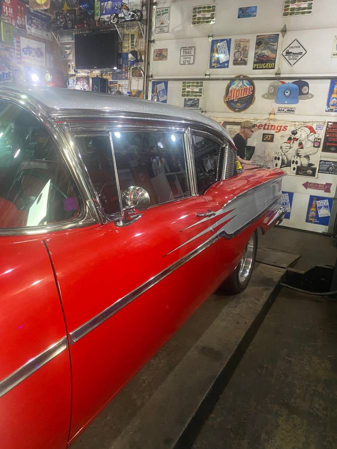 Unknown-Chev-delray-1958-red-15
