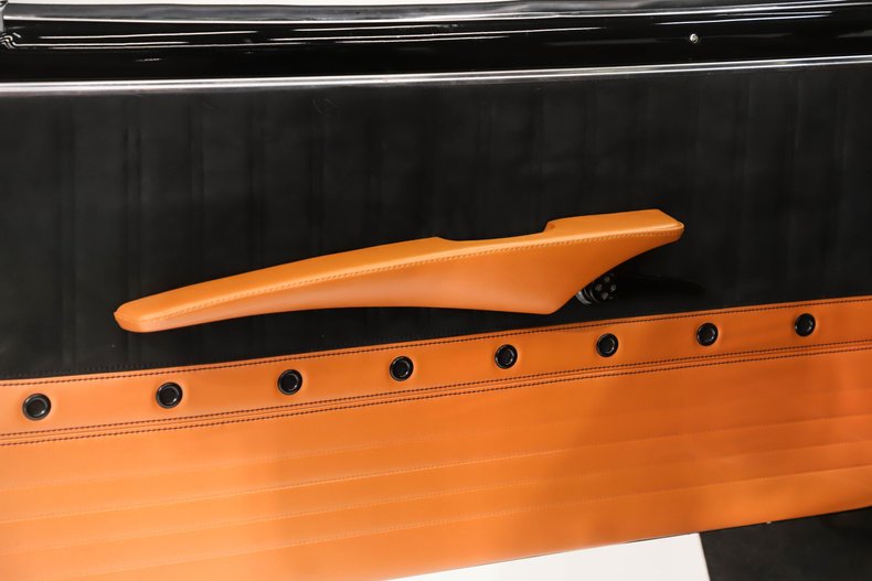 Unknown-Chevelle-1964-Ebony-Black-Saddle-10