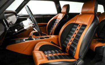 Unknown-Chevelle-1964-Ebony-Black-Saddle-13