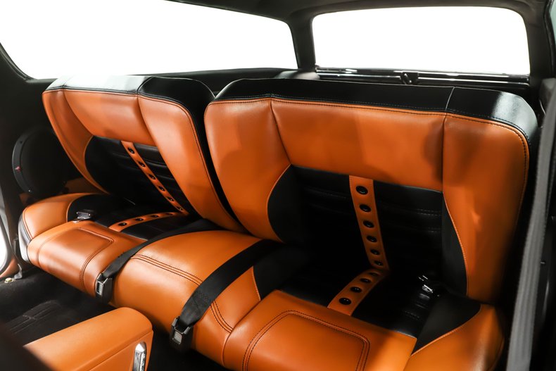 Unknown-Chevelle-1964-Ebony-Black-Saddle-15