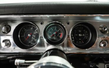 Unknown-Chevelle-1964-Ebony-Black-Saddle-19