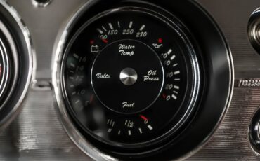 Unknown-Chevelle-1964-Ebony-Black-Saddle-22