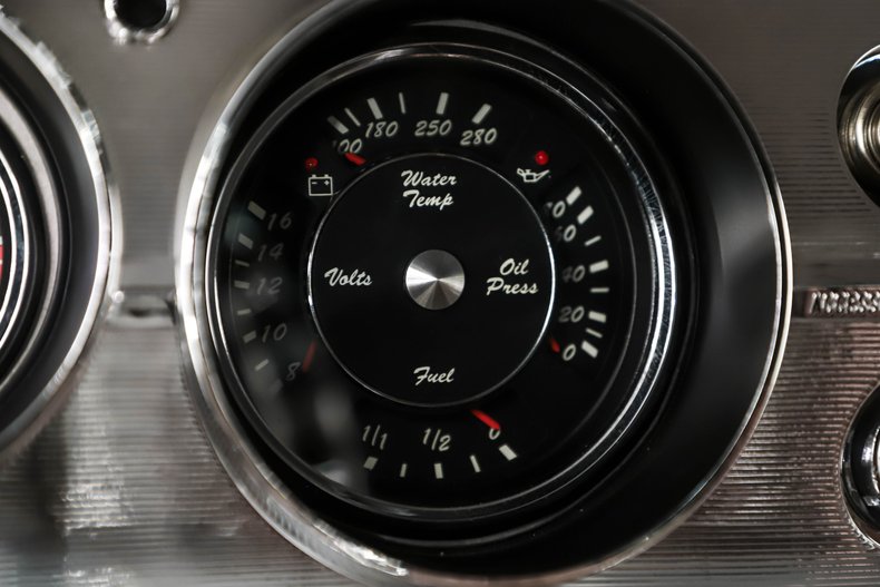 Unknown-Chevelle-1964-Ebony-Black-Saddle-22