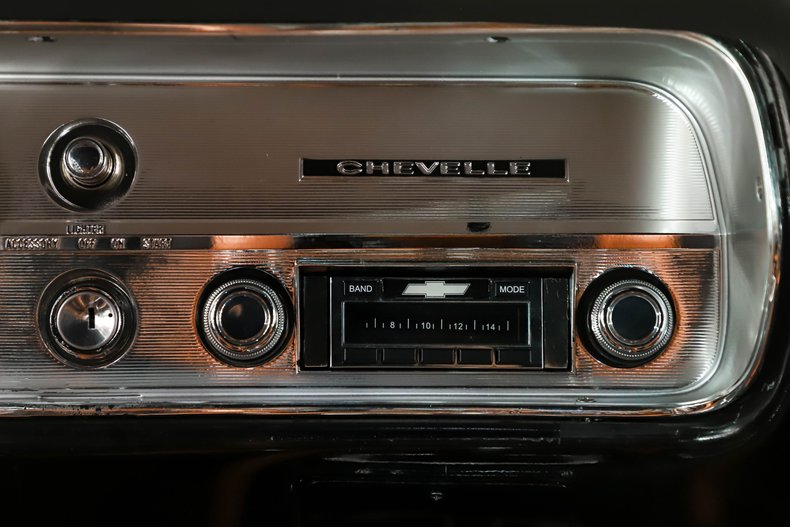 Unknown-Chevelle-1964-Ebony-Black-Saddle-25