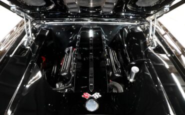 Unknown-Chevelle-1964-Ebony-Black-Saddle-5