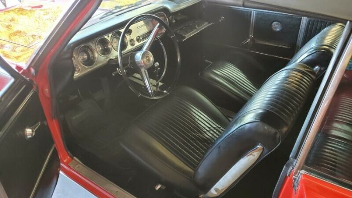 Unknown-Chevelle-1964-Red-Black-1