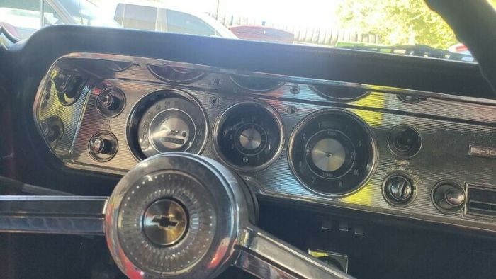 Unknown-Chevelle-1964-Red-Black-3