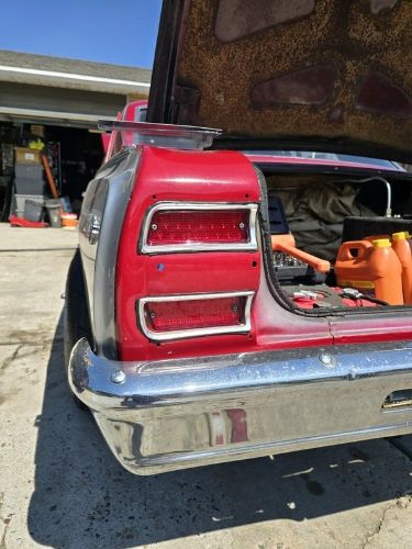 Unknown-Chevelle-1964-Red-Gray-1