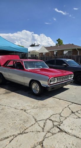 Unknown-Chevelle-1964-Red-Gray-7