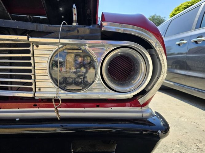 Unknown-Chevelle-1964-Red-Gray-9