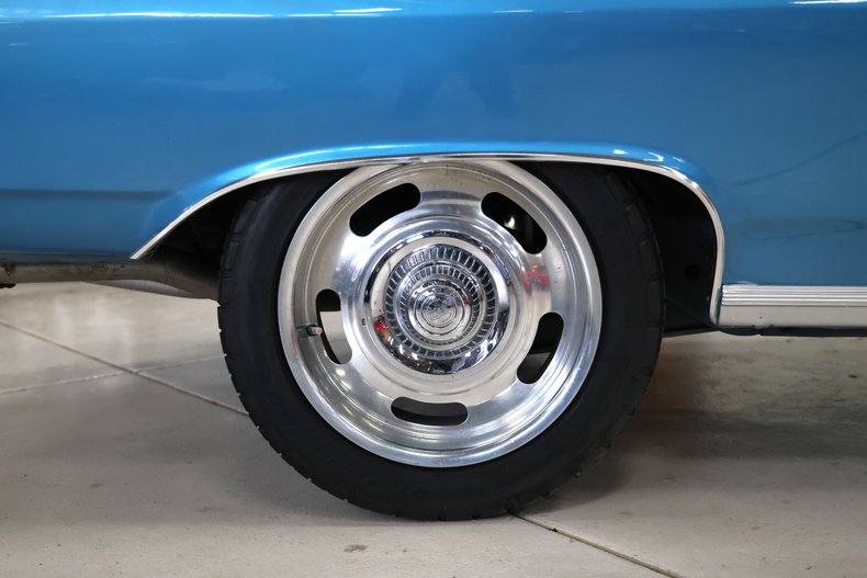 Unknown-Chevelle-1965-Blue-Metallic-Black-24