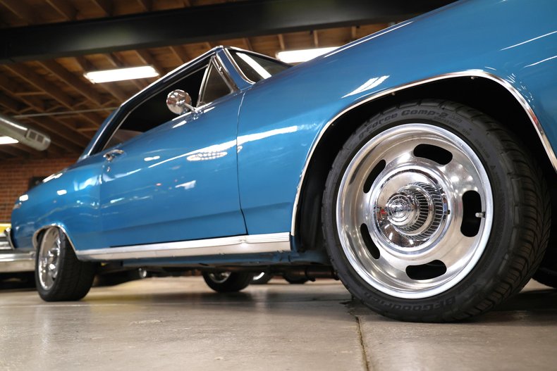 Unknown-Chevelle-1965-Blue-Metallic-Black-41