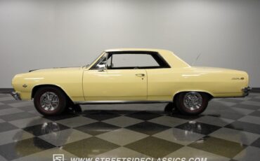 Unknown-Chevelle-1965-Butternut-Yellow-Black-1