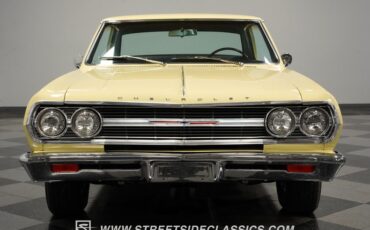 Unknown-Chevelle-1965-Butternut-Yellow-Black-14